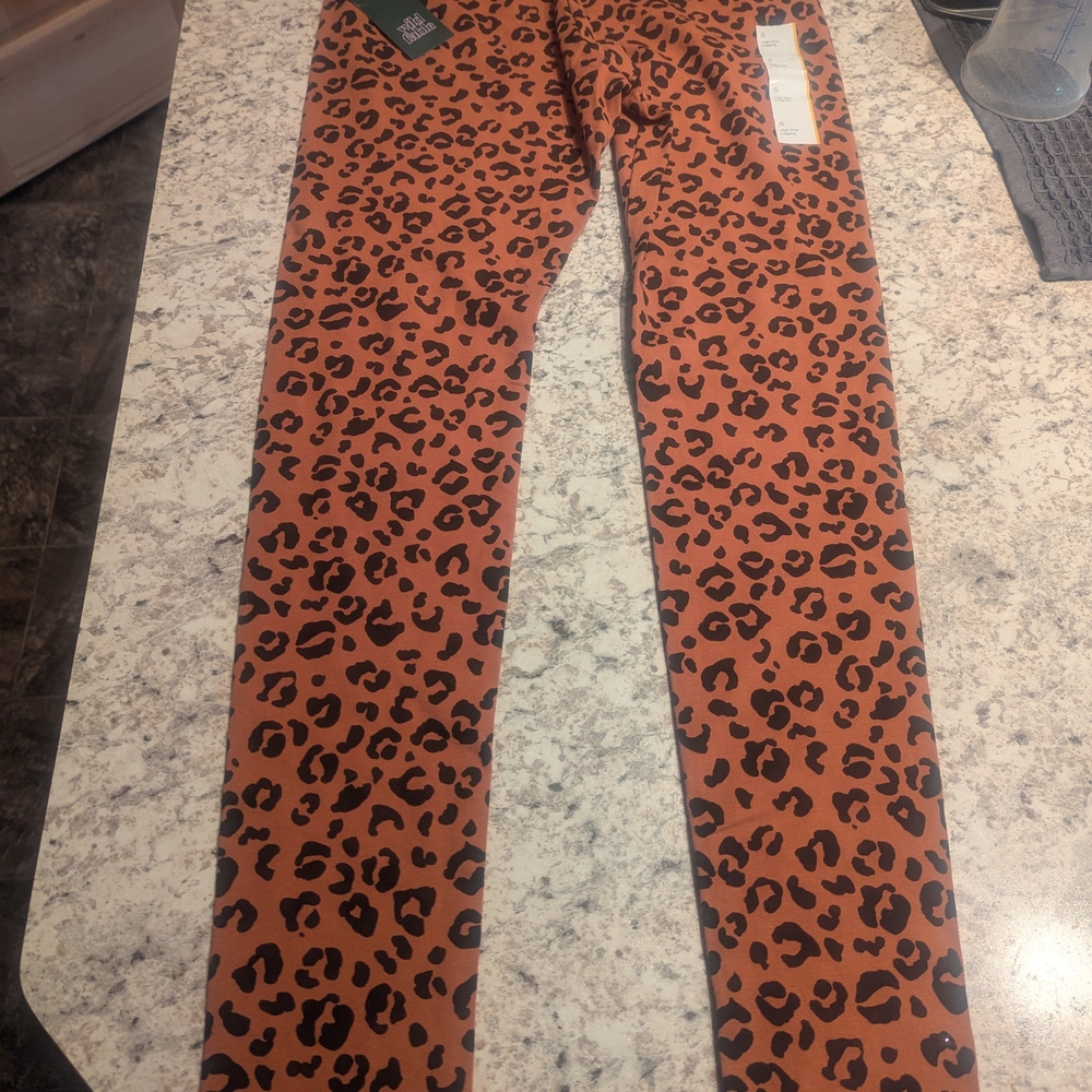 New Wild Fable Animal Print Leggings in Orange and Black